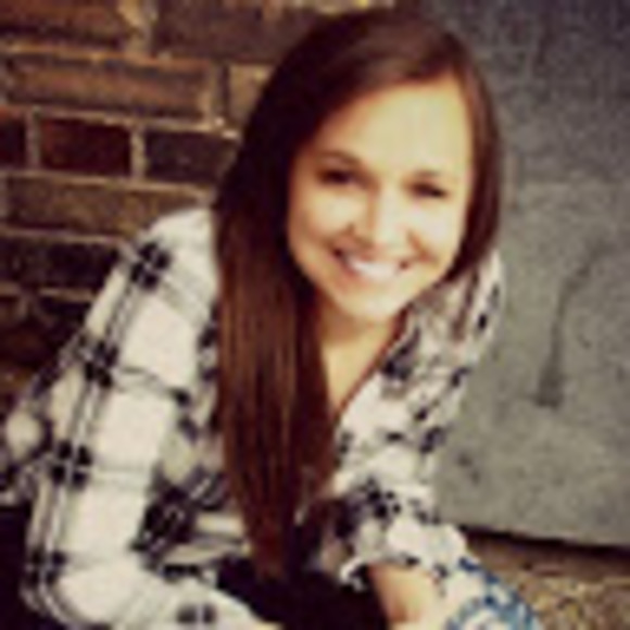 Meet your Posher, Adi - Picture 1 of 1